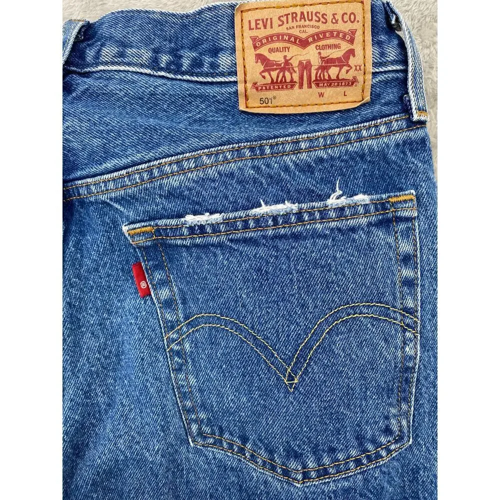 Vintage Levi’s 501 Jeans W28 L26 Distressed Button Fly Cropped Blue